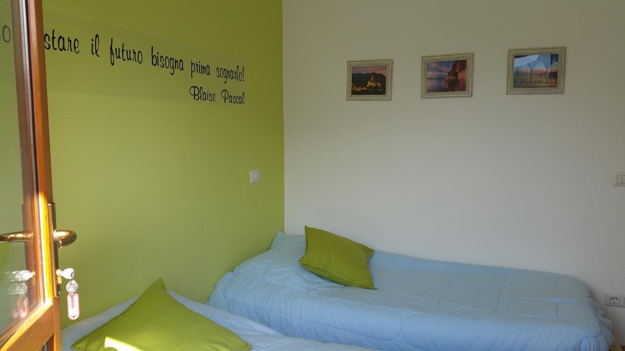 Ostello Casa Emmaus Maccagno ภายนอก รูปภาพ