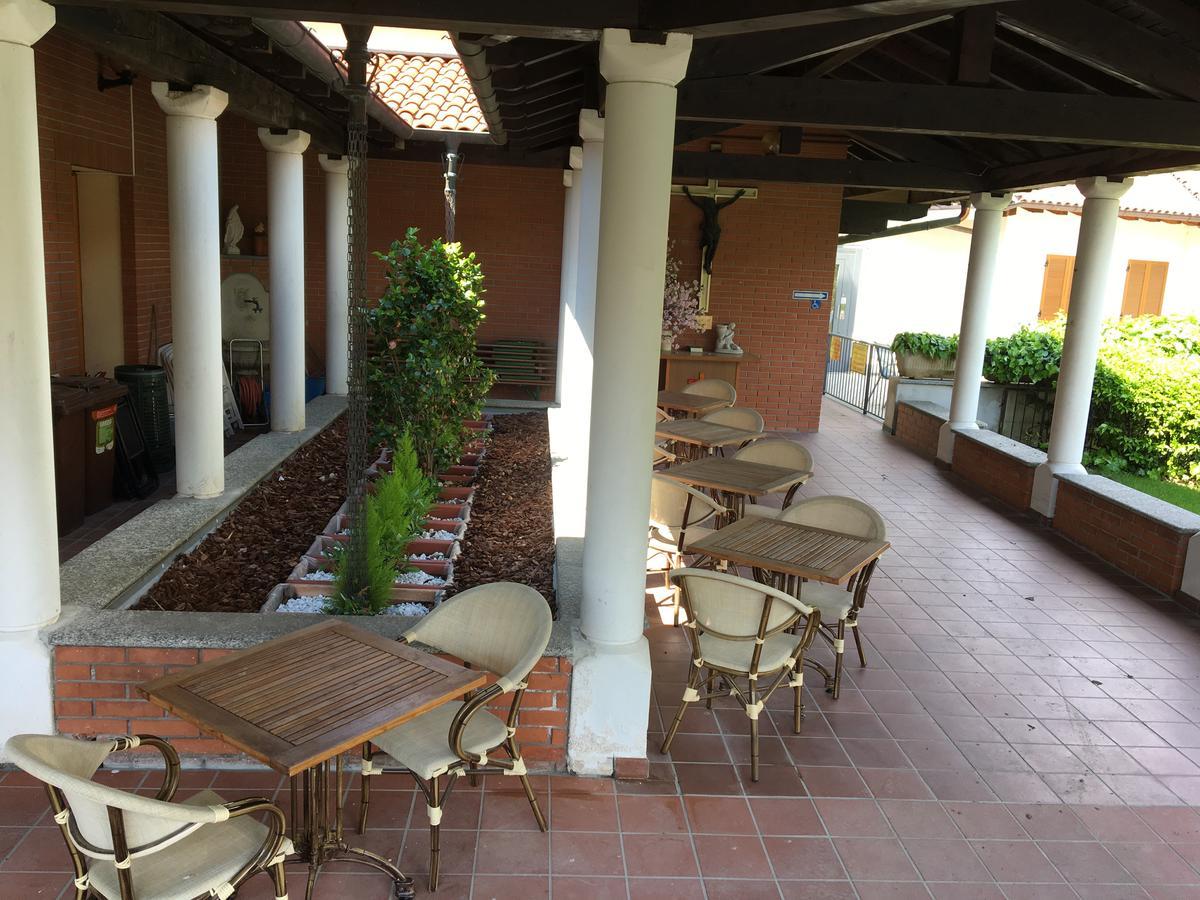 Ostello Casa Emmaus Maccagno ภายนอก รูปภาพ