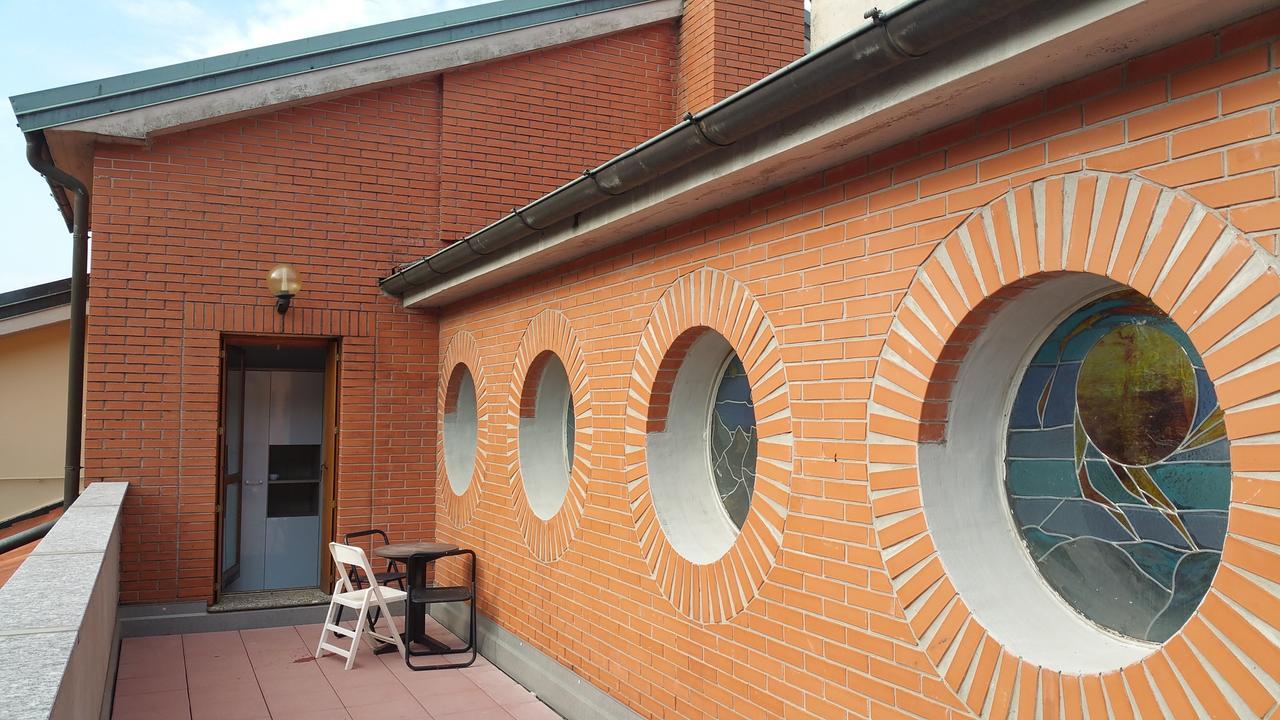 Ostello Casa Emmaus Maccagno ภายนอก รูปภาพ